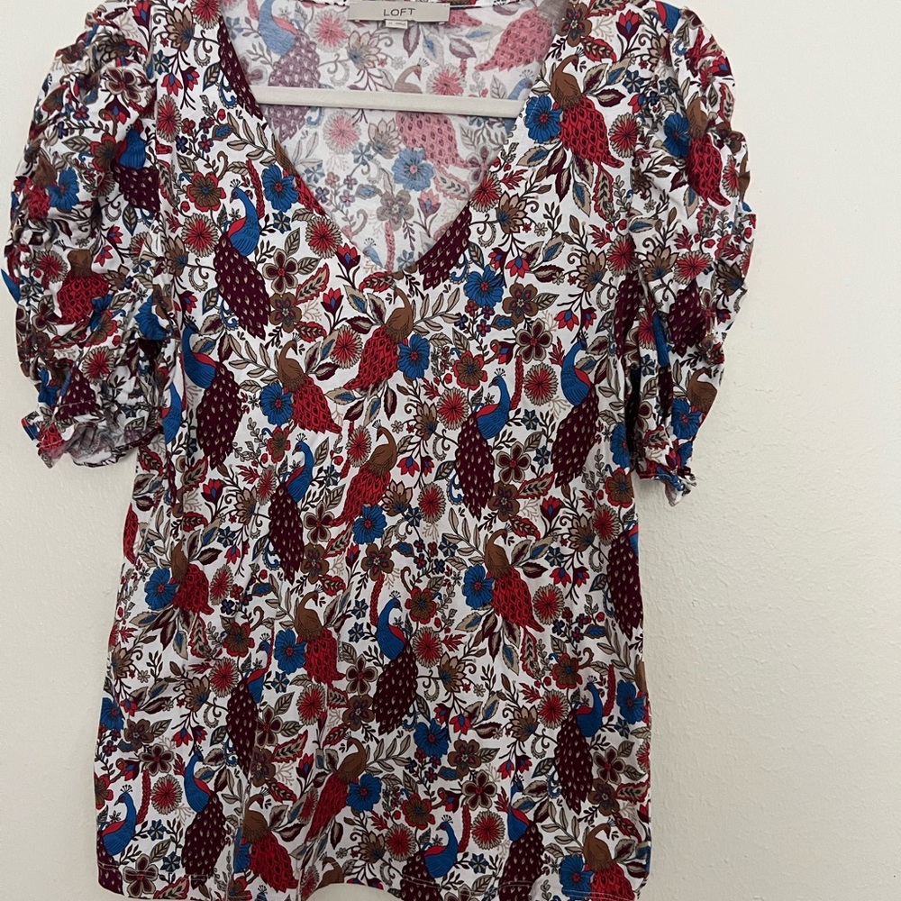 LOFT Red and Blue Puff Sleeve Ruffled Blouse